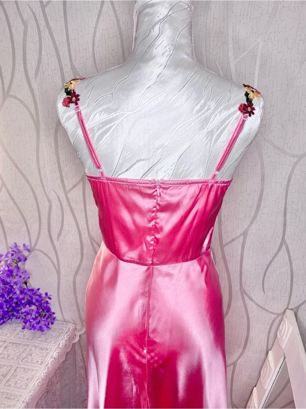 🎀🌷 Floral Embroidered Pink Satin Maxi Dress 🌷🎀 NWOT - Picture 7 of 11